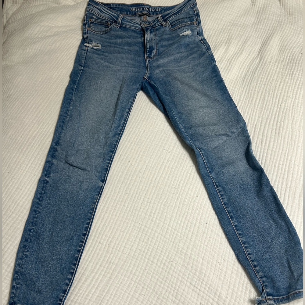 American Eagle Next Level Ripped High V-Rise Jegging Size 12